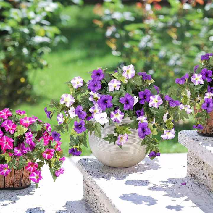 Artificial Petunias for Outdoor Use – 2PCS Realistic UV-Resistant Silk Flowers for Spring & Summer Garden Decor.